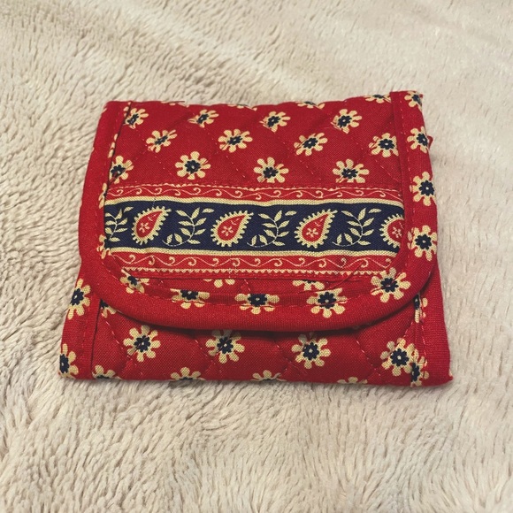 NWT Vera Bradley “Americana Red” Trifold Pocket Wallet (Retired Print) - Picture 4 of 4